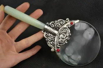 Старинное увеличительное стекло ручной работы из нефрита с серебряным цветком Мяо в броне, пригодное для использования.